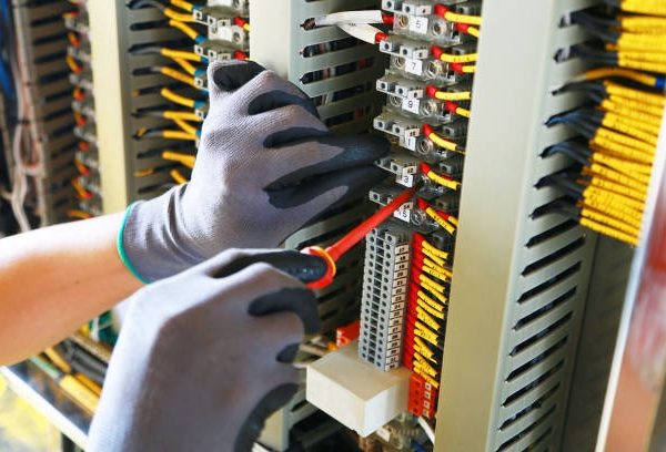 24/7 Emergency Vancouver Electrical Repair You Can Trust
