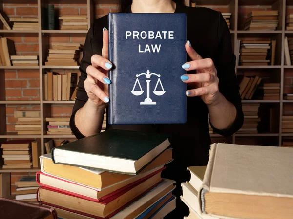 Florida Probate Attorney Guide: Laws, Costs, and Timelines