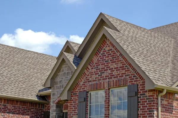 Roof Repair Near Me Local Experts for Fast Fixes