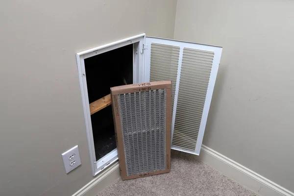 Key Things Technicians Check During a Professional AC Diagnostic Visit