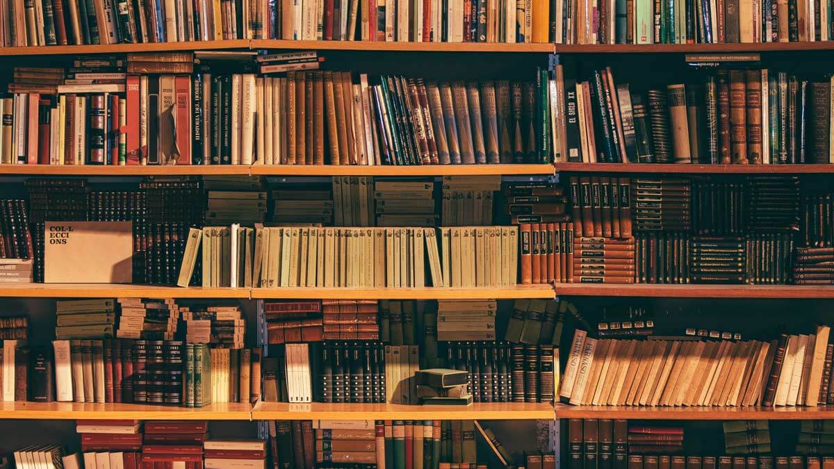 Academic Overview of A Structuralist Approach in Psychiatry: Uncanny and Desire in Psychosis for Researchers