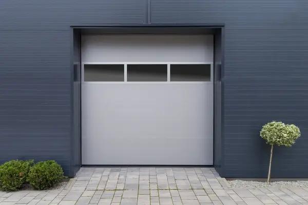 Find Trusted Garage Door Repair Near Me